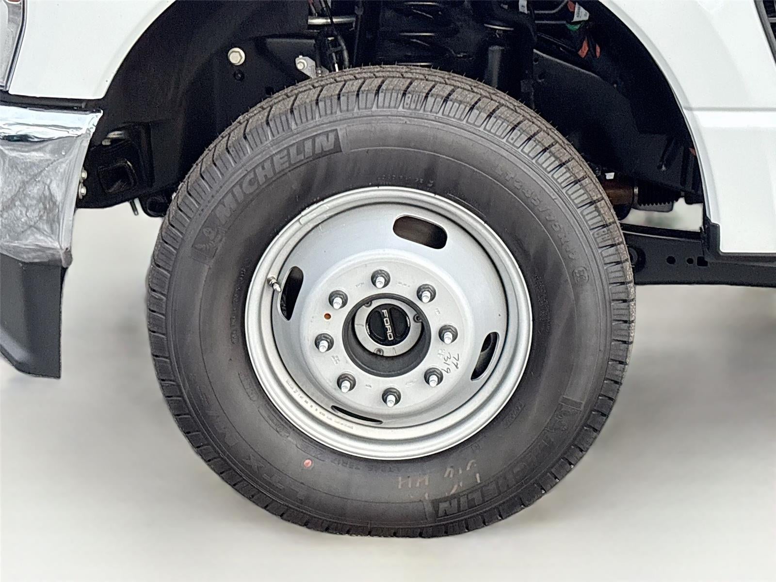 2026 Ford Super Duty F-350 DRW XL