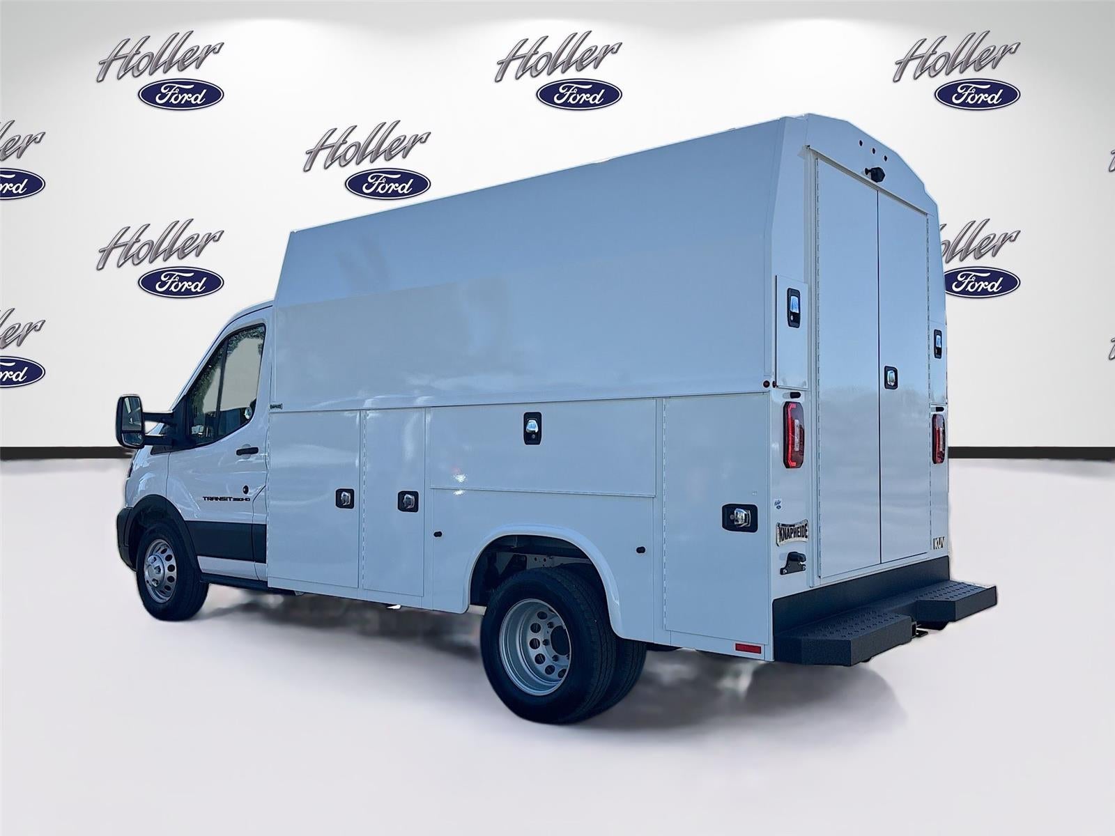 2026 Ford Transit Cutaway LR CUTAWAY RWD