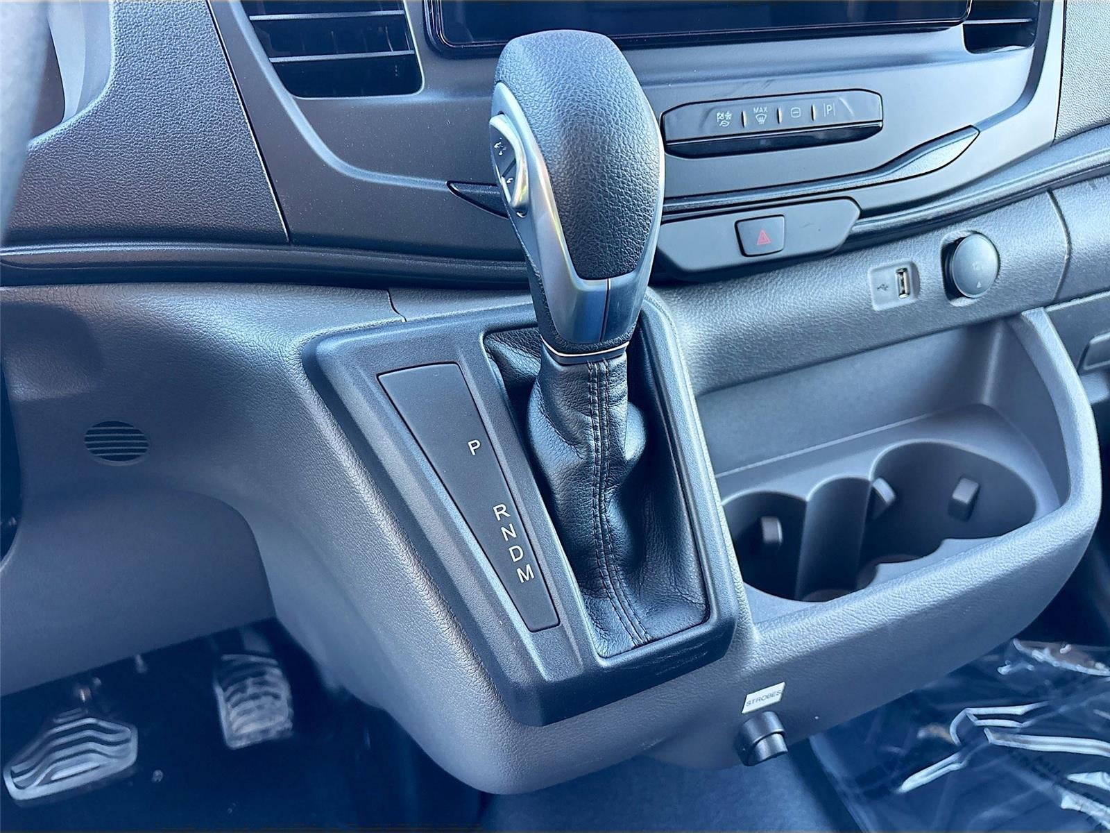 2026 Ford Transit Cutaway T-350 RWD DRW 138" WB 9950 GVWR