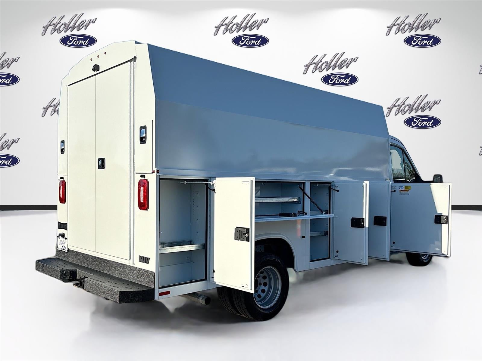 2026 Ford Transit Cutaway T-350 RWD DRW 138" WB 9950 GVWR