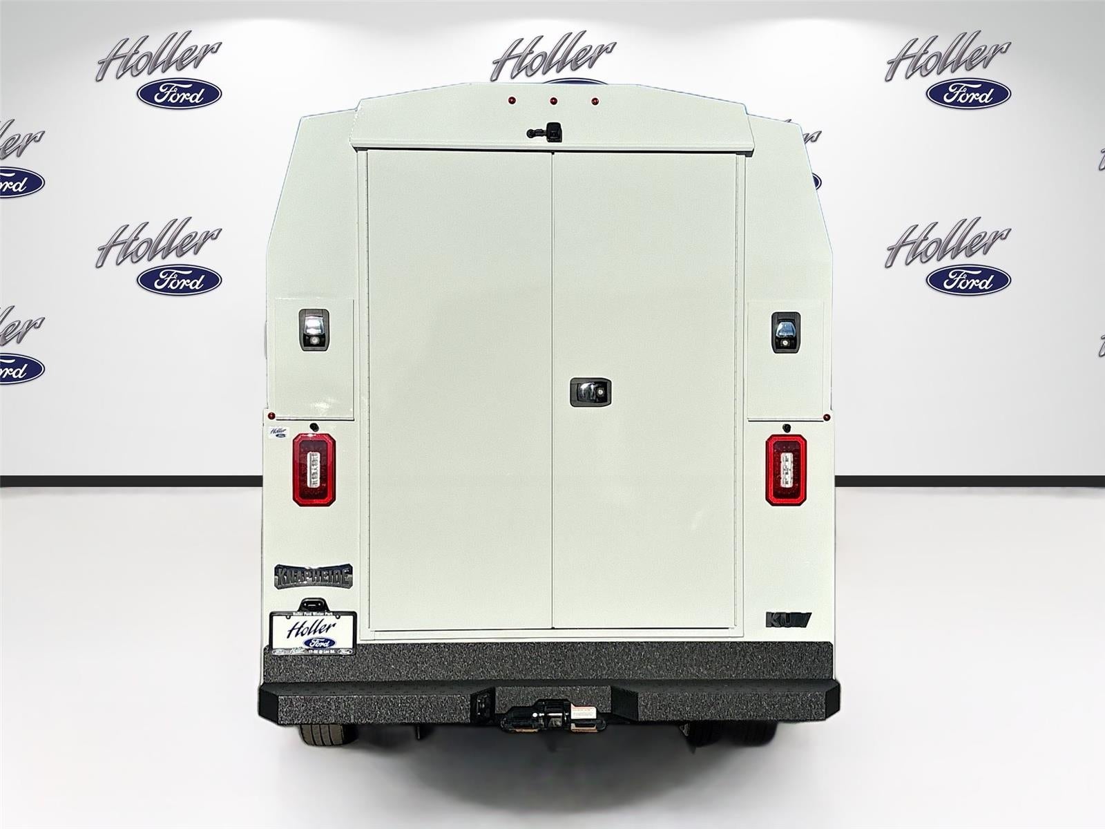 2026 Ford Transit Cutaway T-350 RWD DRW 138" WB 9950 GVWR