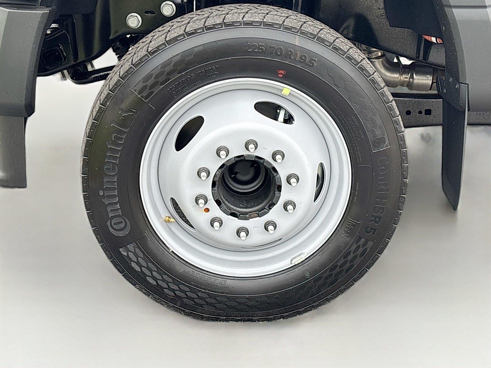 2026 FORD TRUCK S-Dty F-550 XL