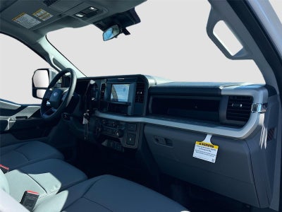 2026 Ford Super Duty F-550 DRW XL