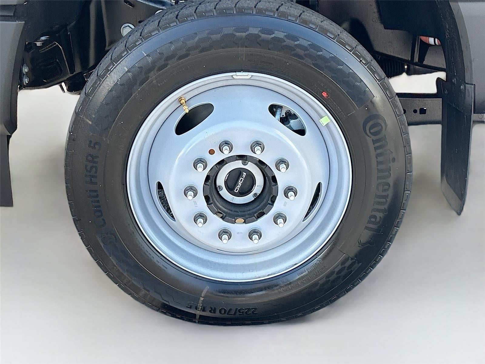 2026 Ford Super Duty F-550 DRW XL