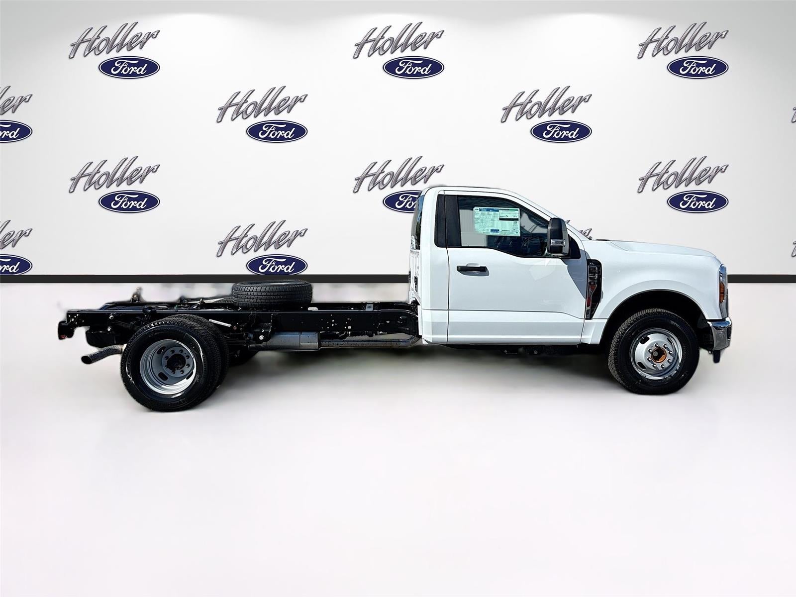 2026 Ford Super Duty F-350 DRW XL