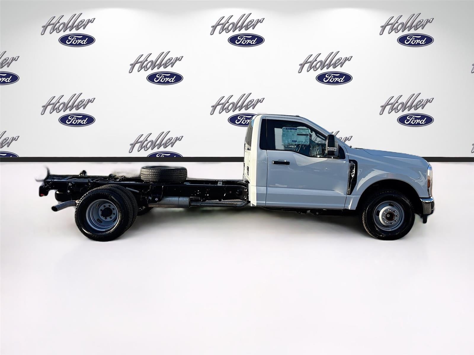 2026 Ford Super Duty F-350 DRW XL