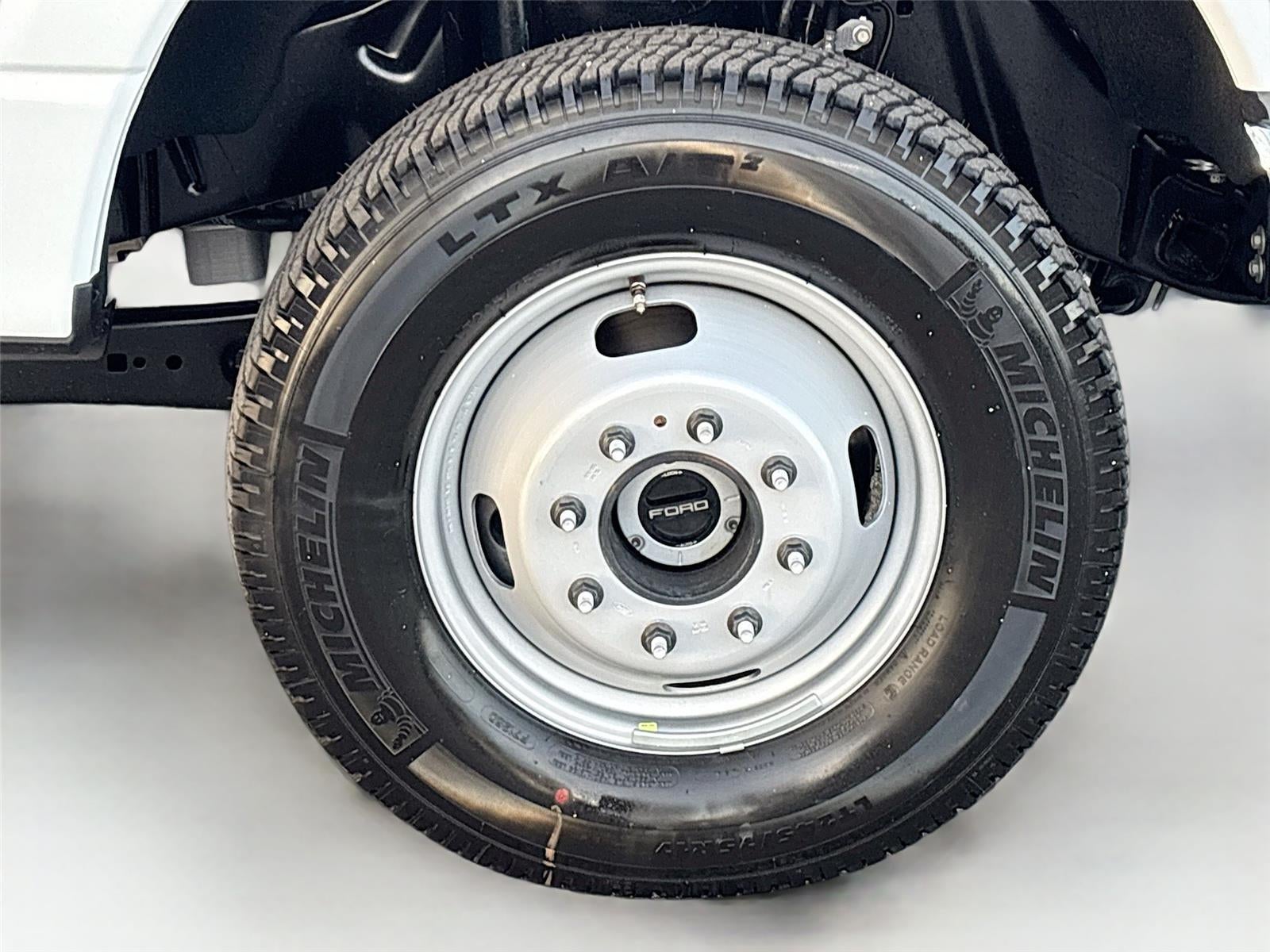 2026 Ford Super Duty F-350 DRW XL