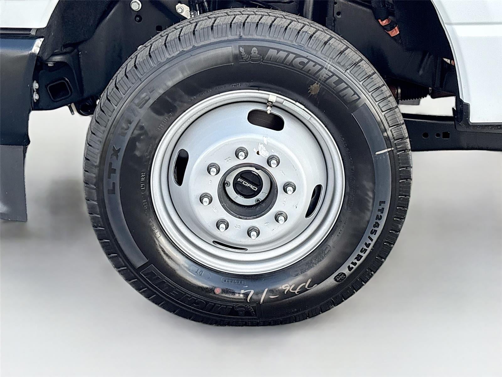 2026 Ford Super Duty F-350 DRW XL