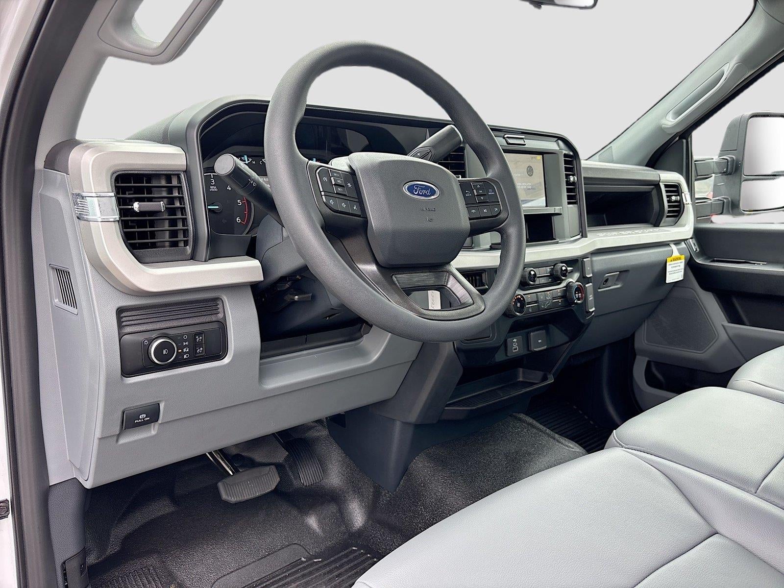 2026 Ford Super Duty F-450 DRW XL