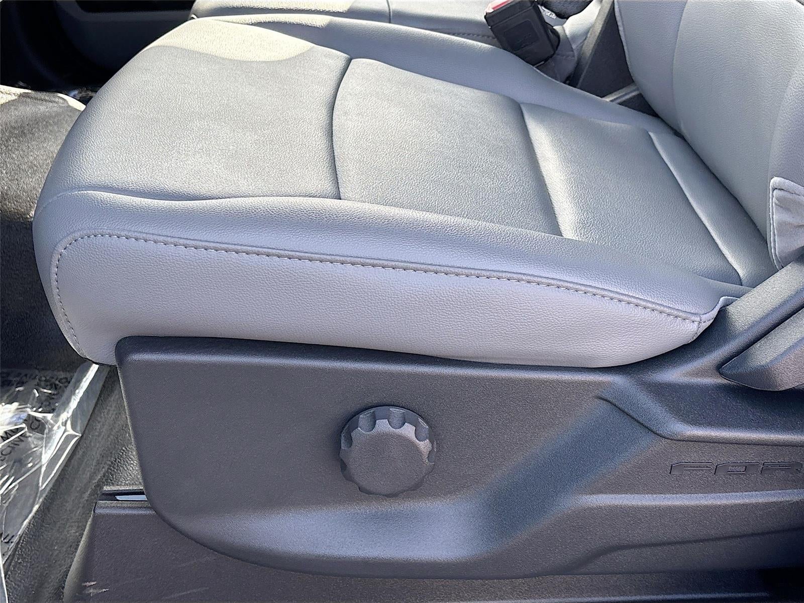 2025 Ford Super Duty F-450 DRW XL