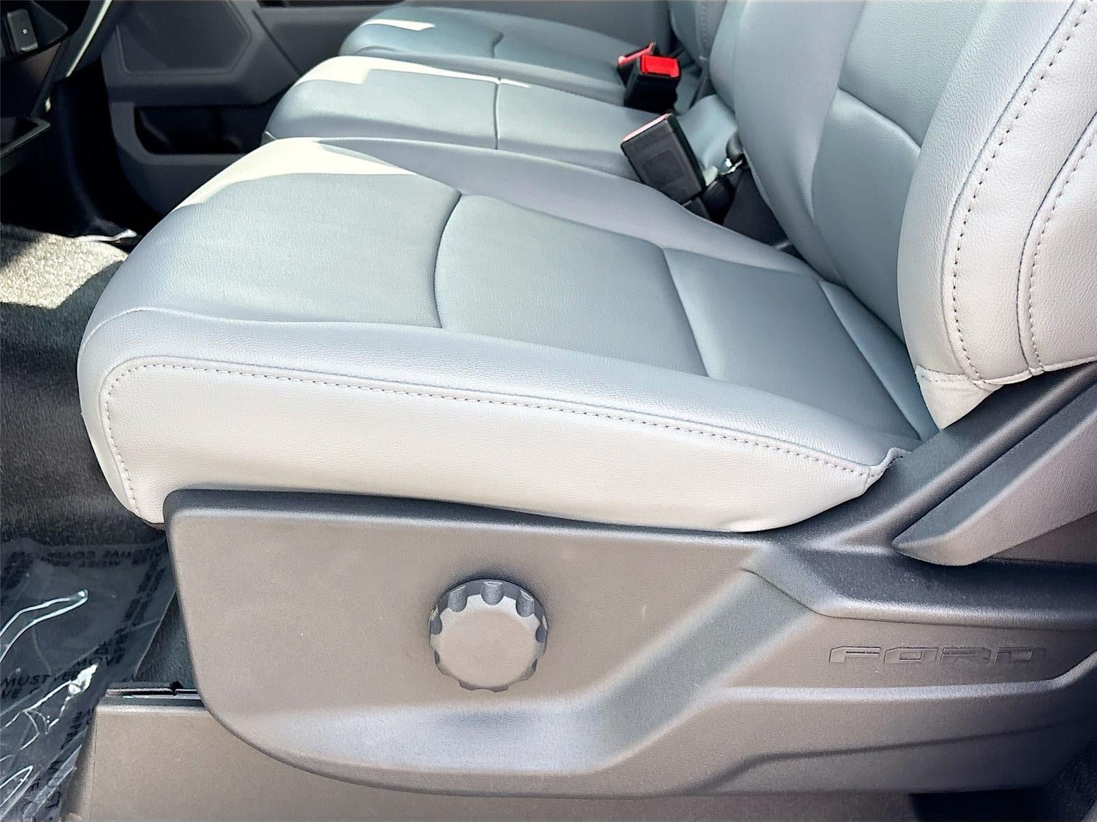 2026 Ford Super Duty F-450 DRW XL