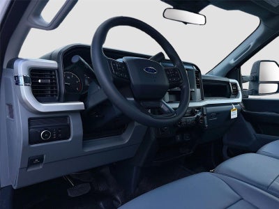 2026 Ford Super Duty F-550 DRW XL