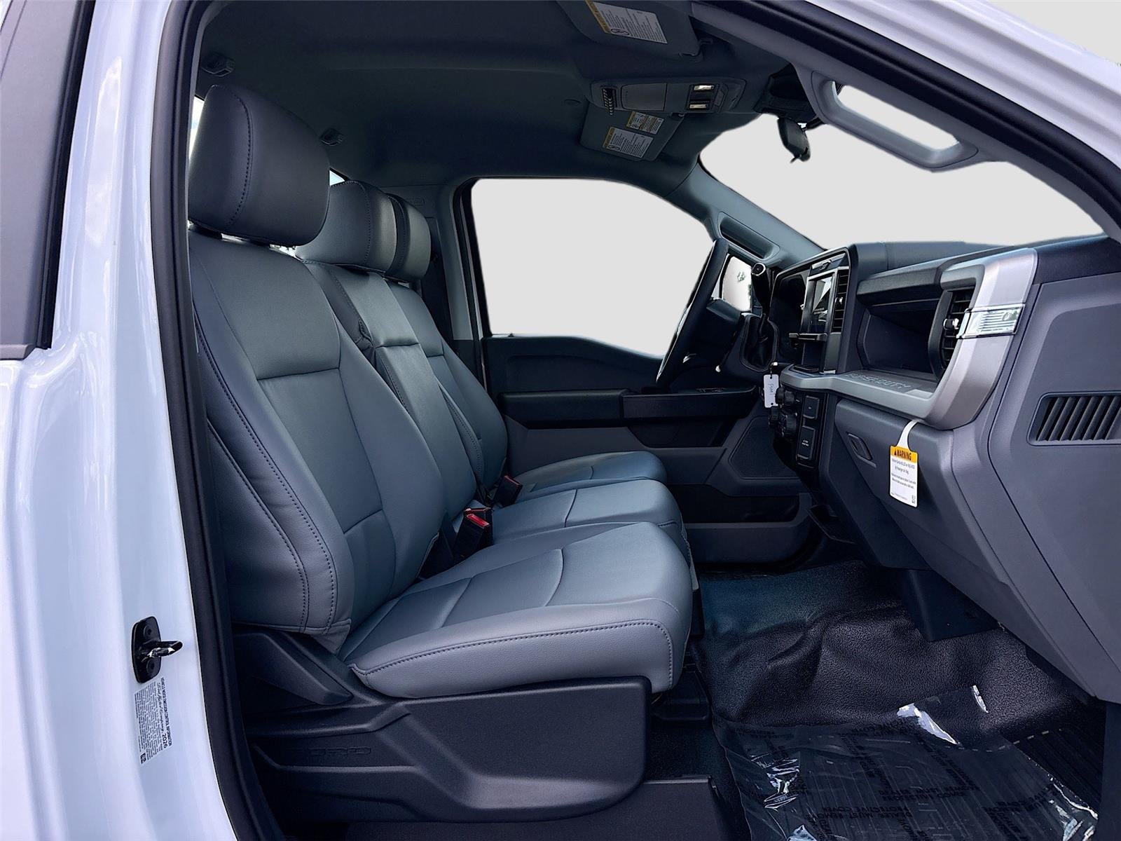 2026 Ford Super Duty F-550 DRW XL