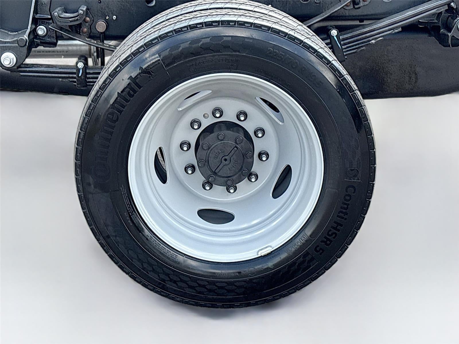 2026 Ford Super Duty F-550 DRW XL