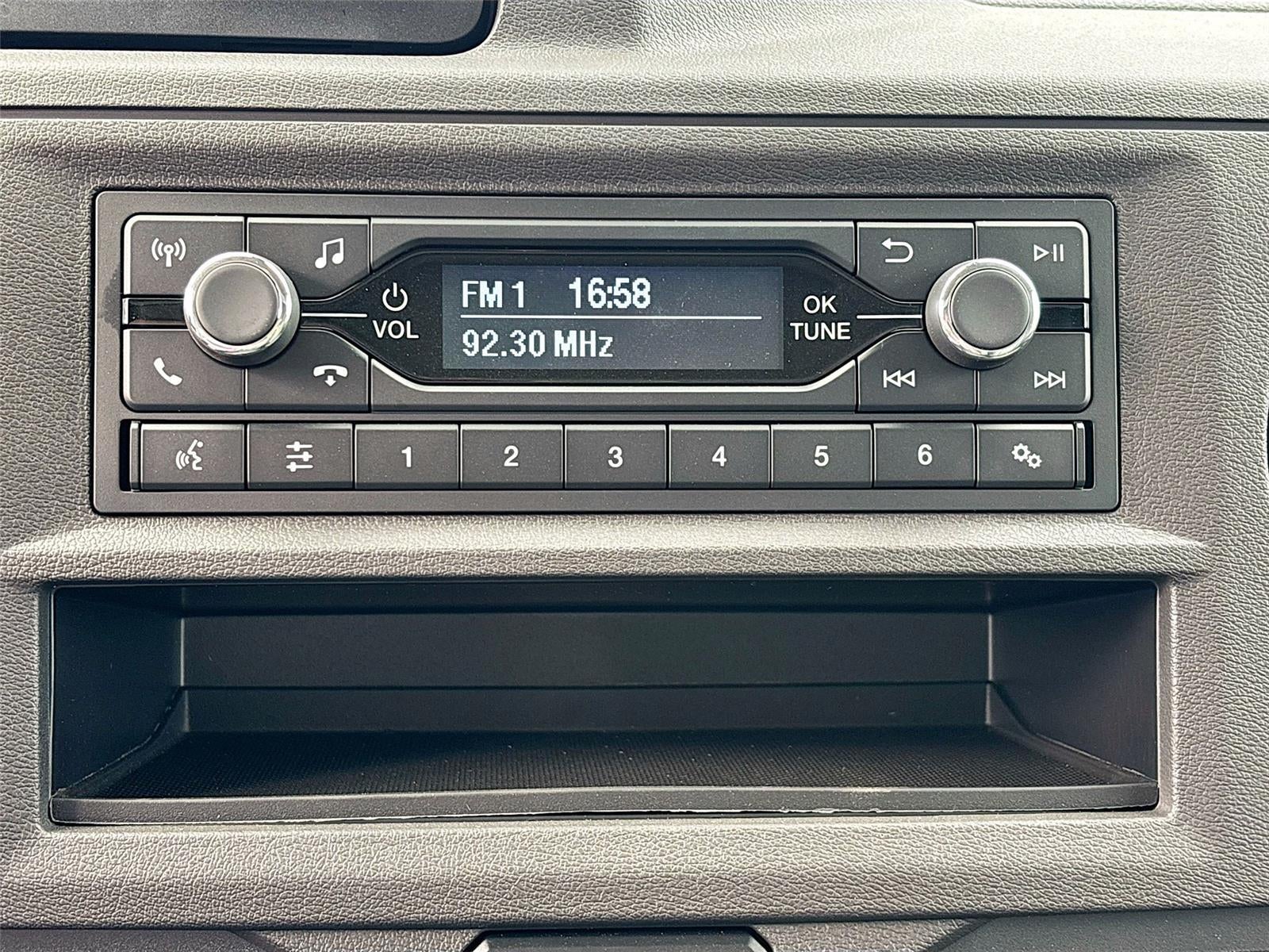 2026 Ford E-Series Cutaway E-450 DRW 158" WB