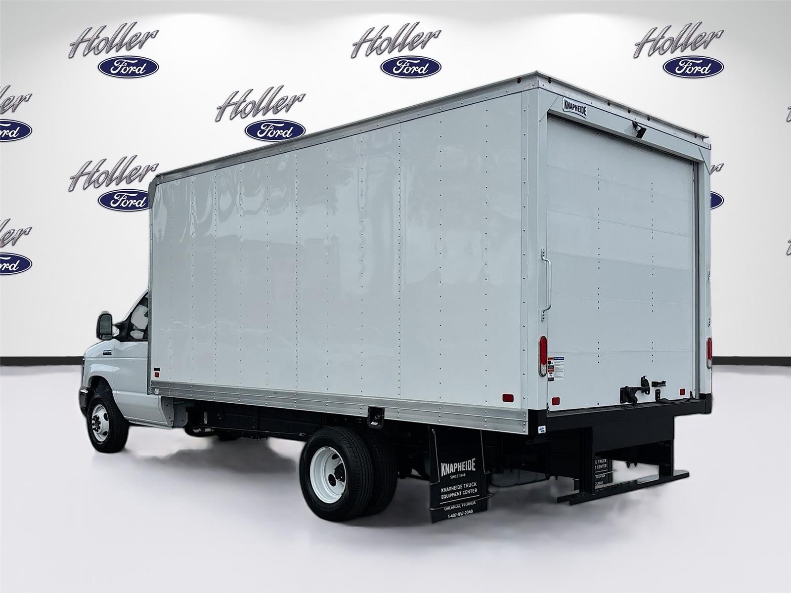 2026 Ford E-Series Cutaway E-450 DRW 158" WB