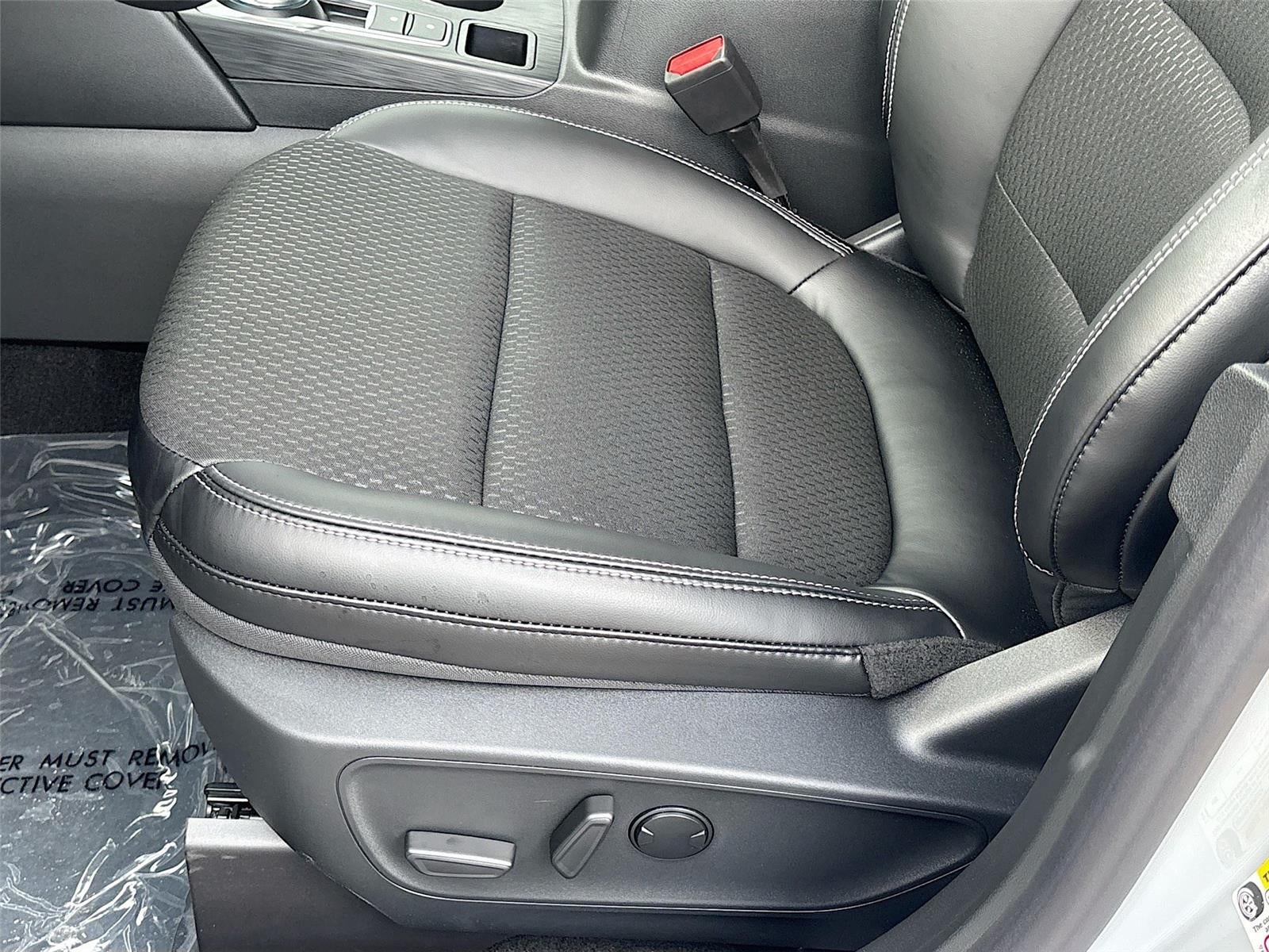 2025 Ford Escape Plug-In Hybrid Base