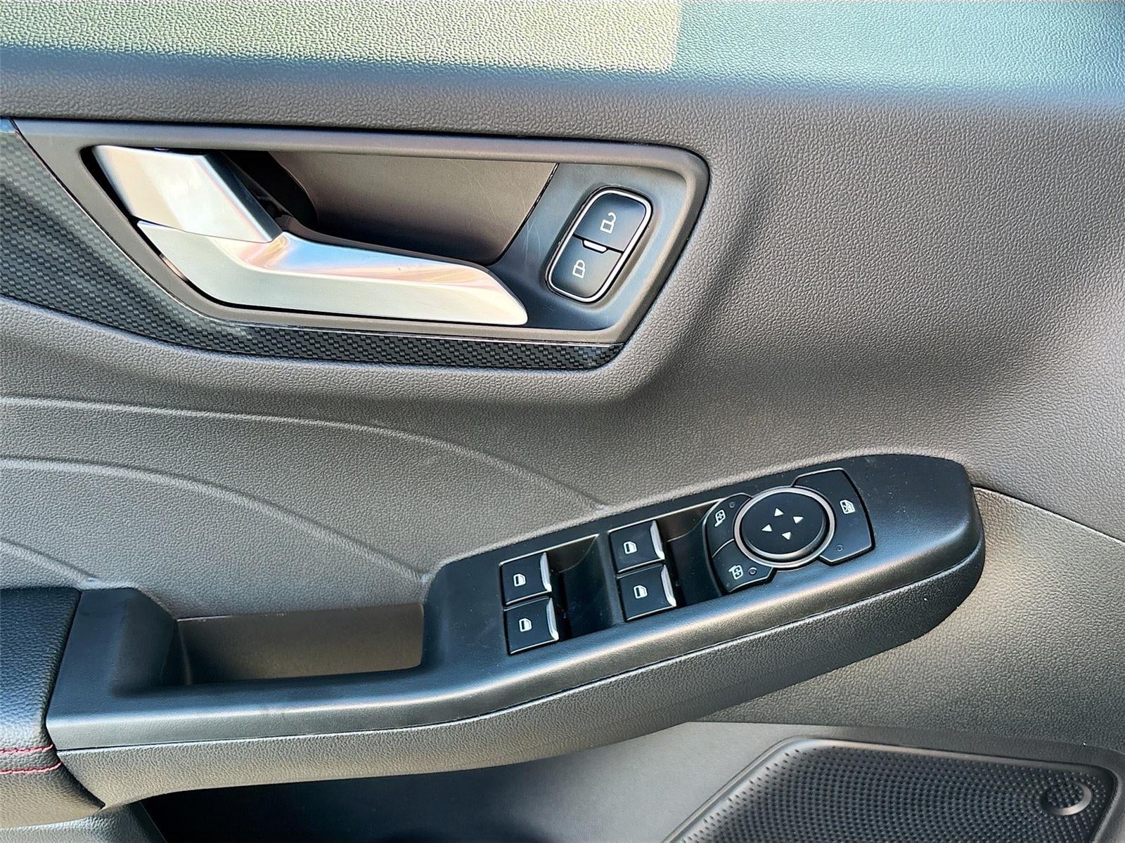 2026 Ford Escape ST-Line Select