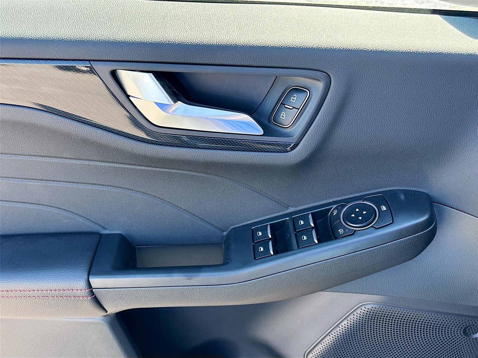 2026 Ford Escape ST-Line Select