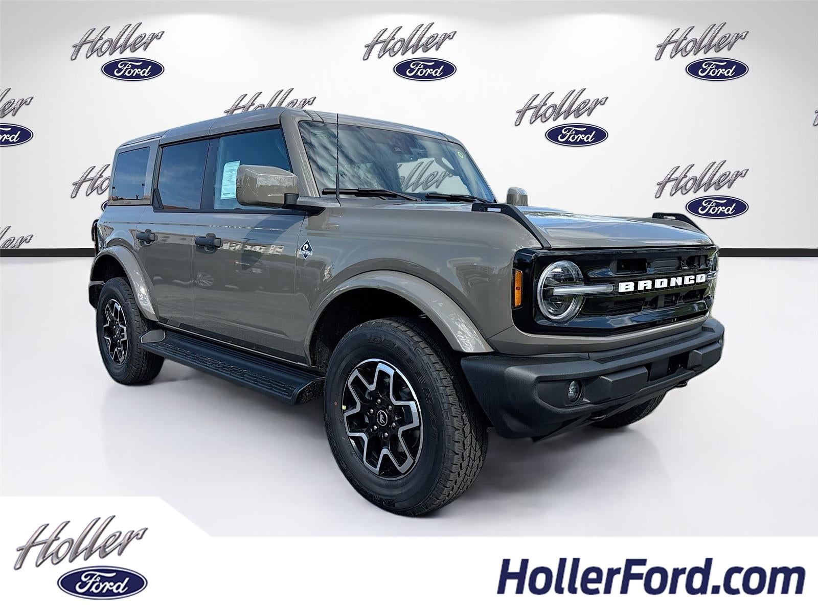 2026 Ford Bronco Outer Banks