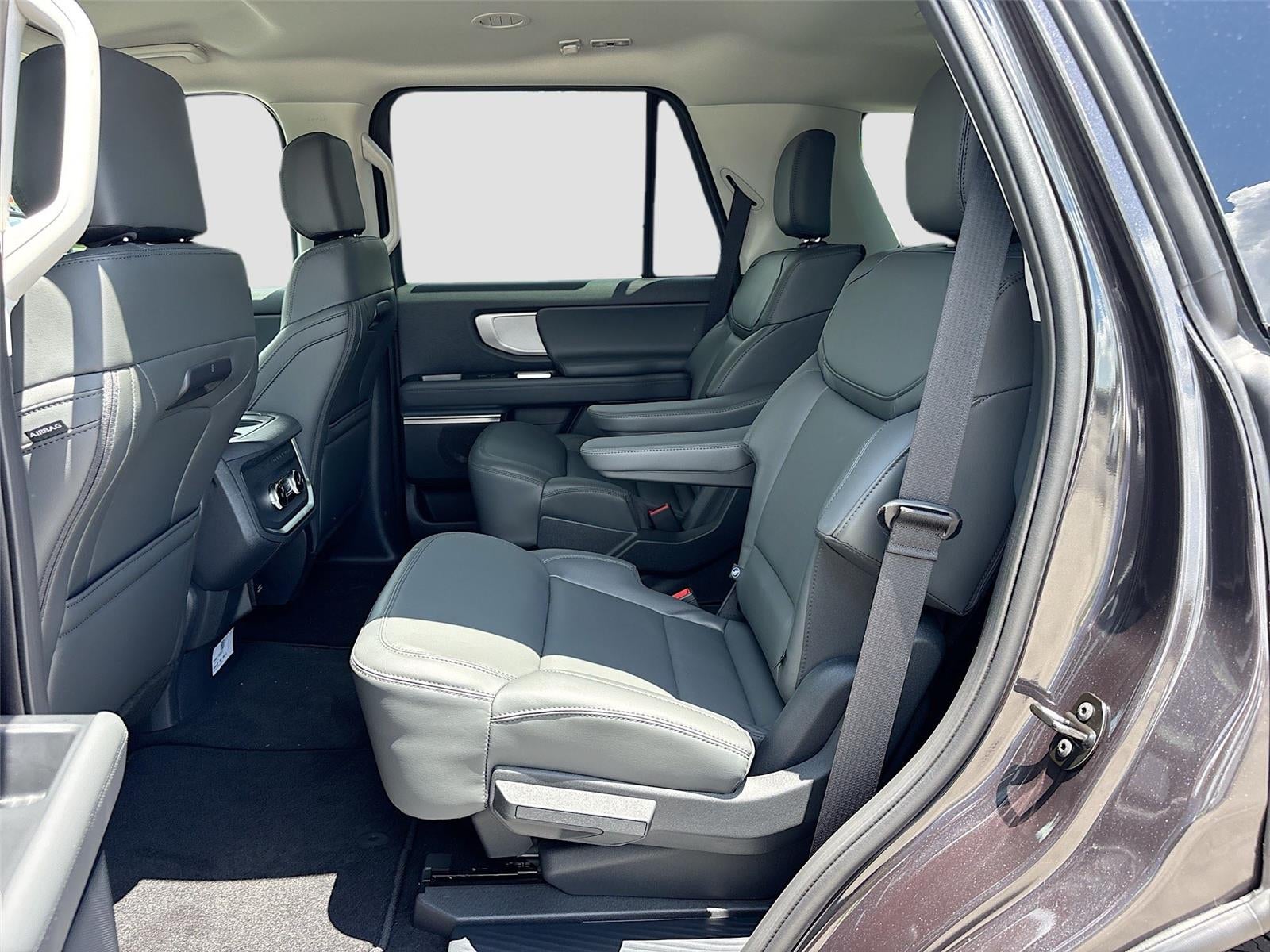 2027 Ford Expedition Active