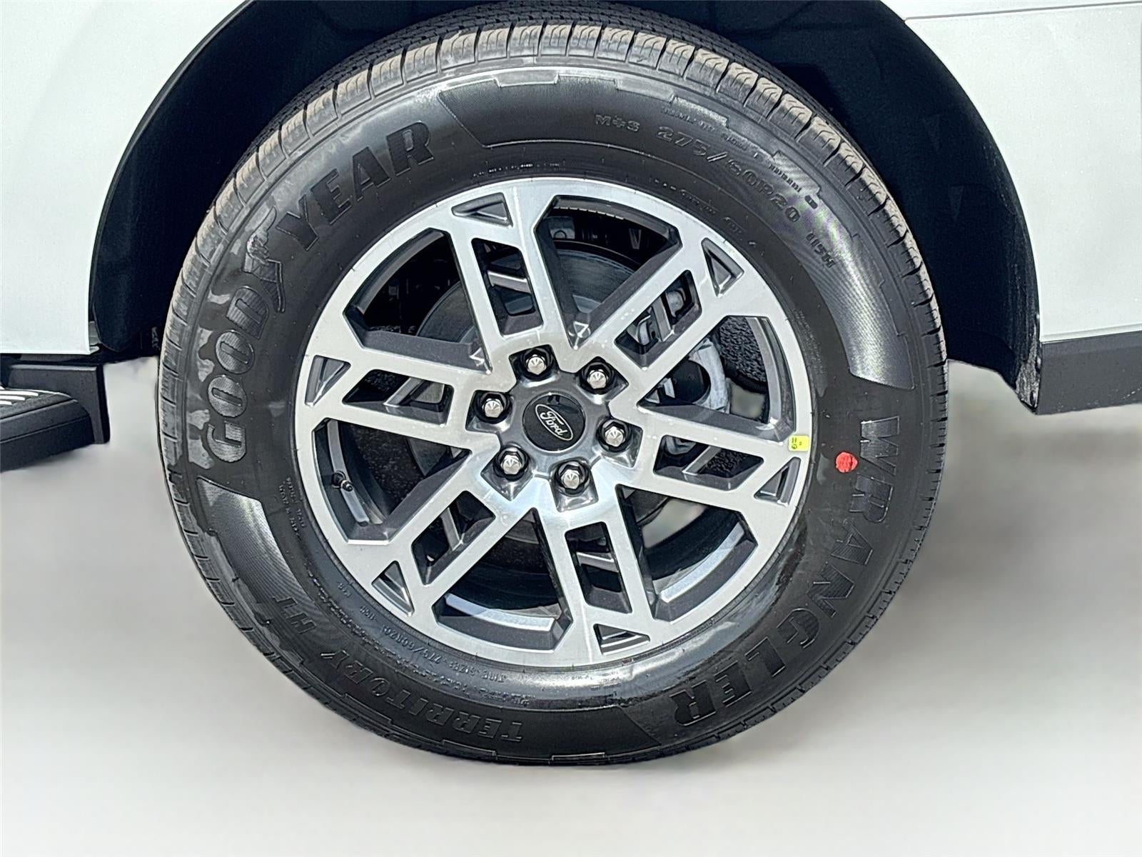 2026 Ford Expedition Active