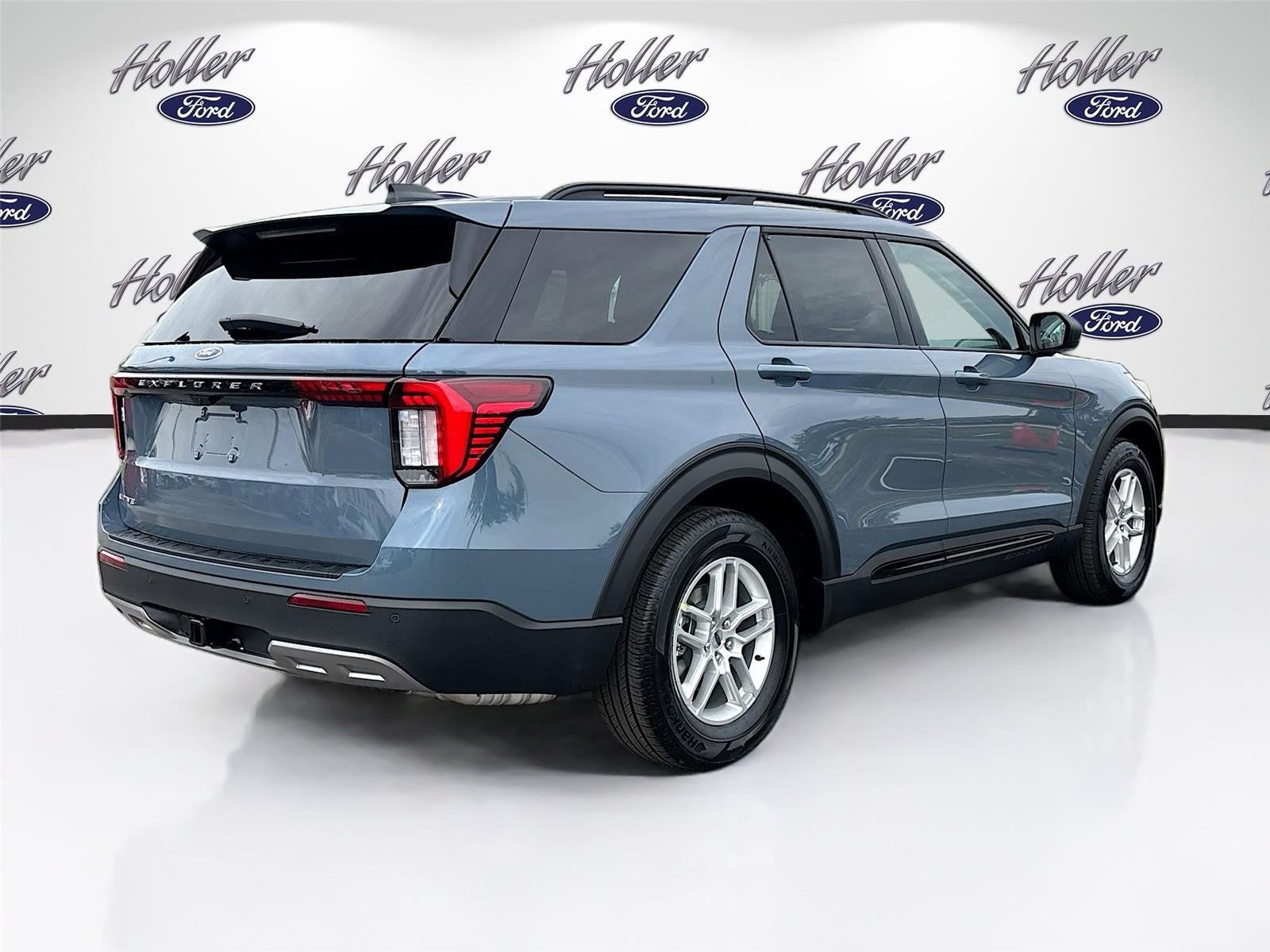 2026 Ford Explorer Active w/100A Pkg