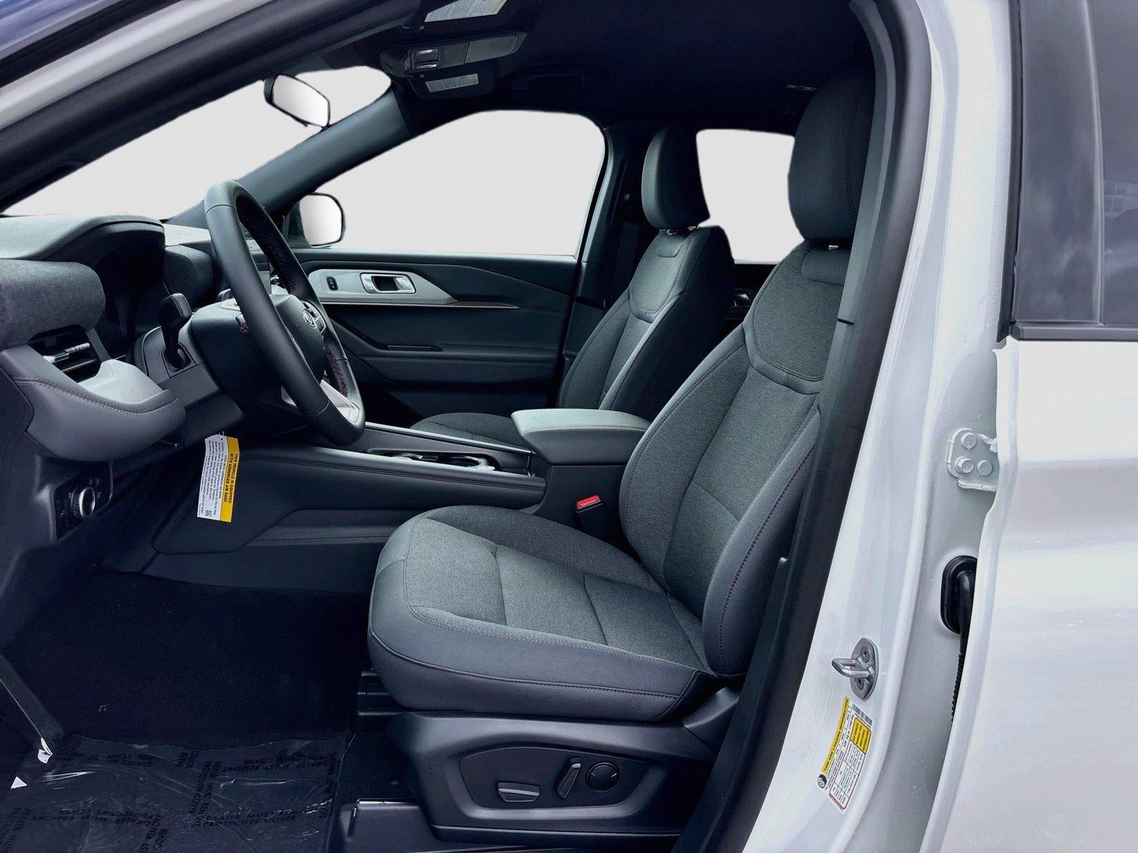 2027 Ford Explorer Active w/200A Pkg