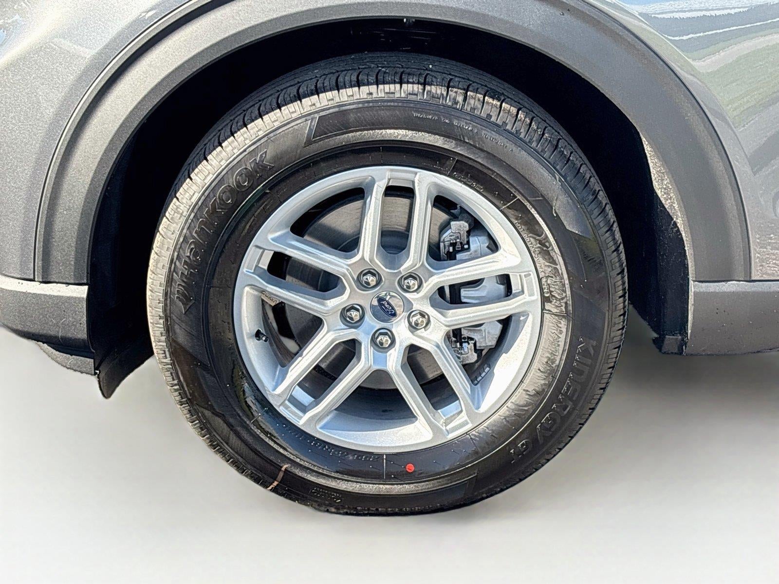 2027 Ford Explorer Active w/200A Pkg