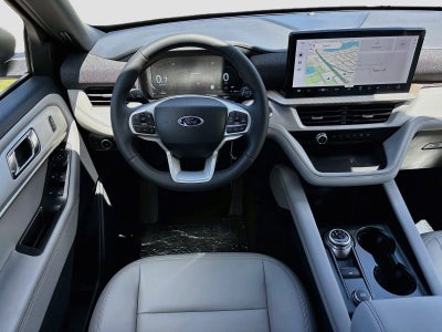 2027 Ford Explorer Active w/200A Pkg