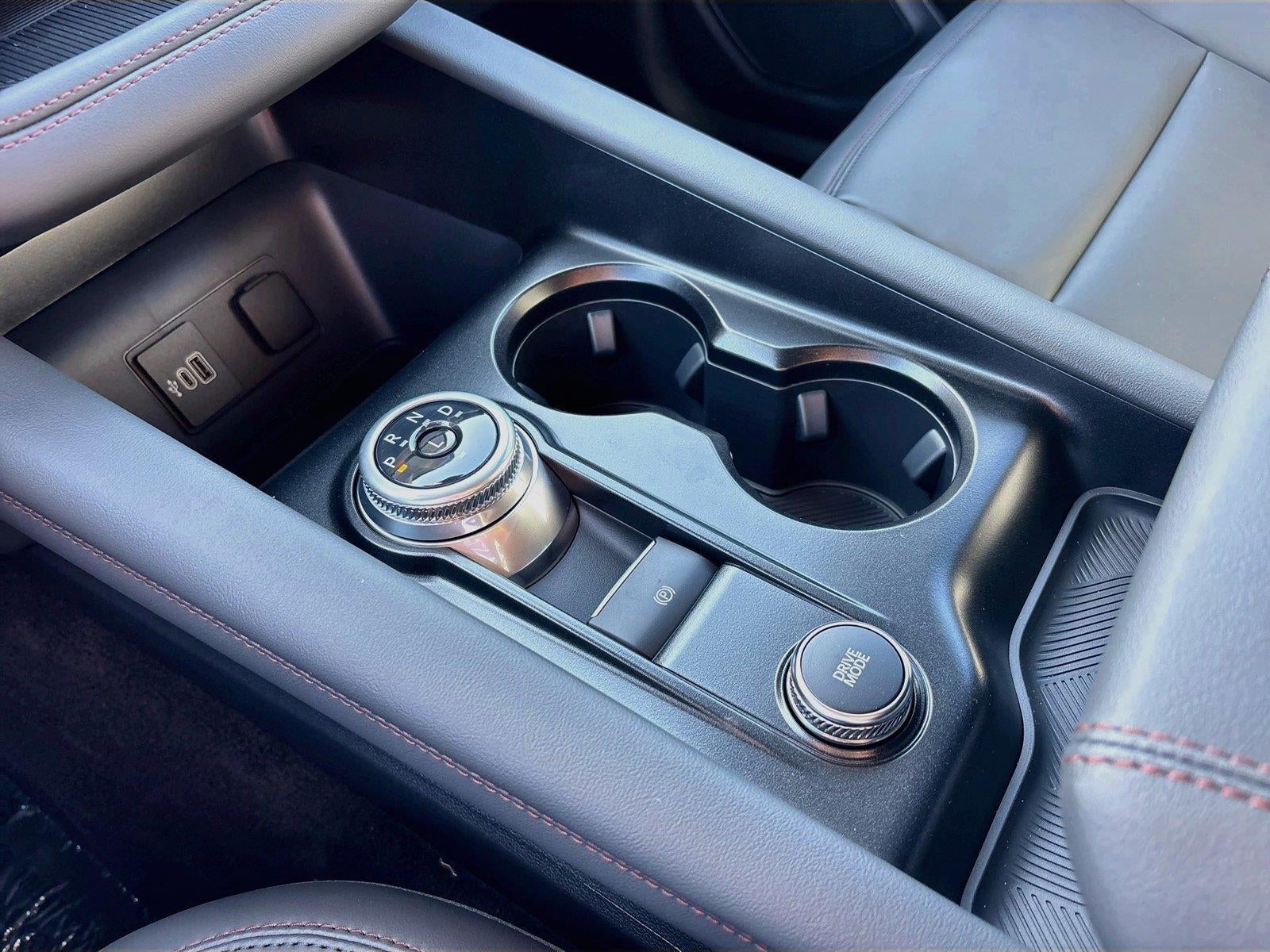 2027 Ford Explorer Active w/200A Pkg
