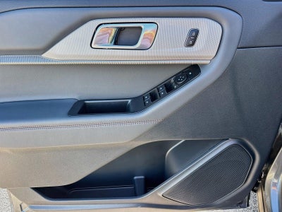 2027 Ford Explorer Active w/200A Pkg
