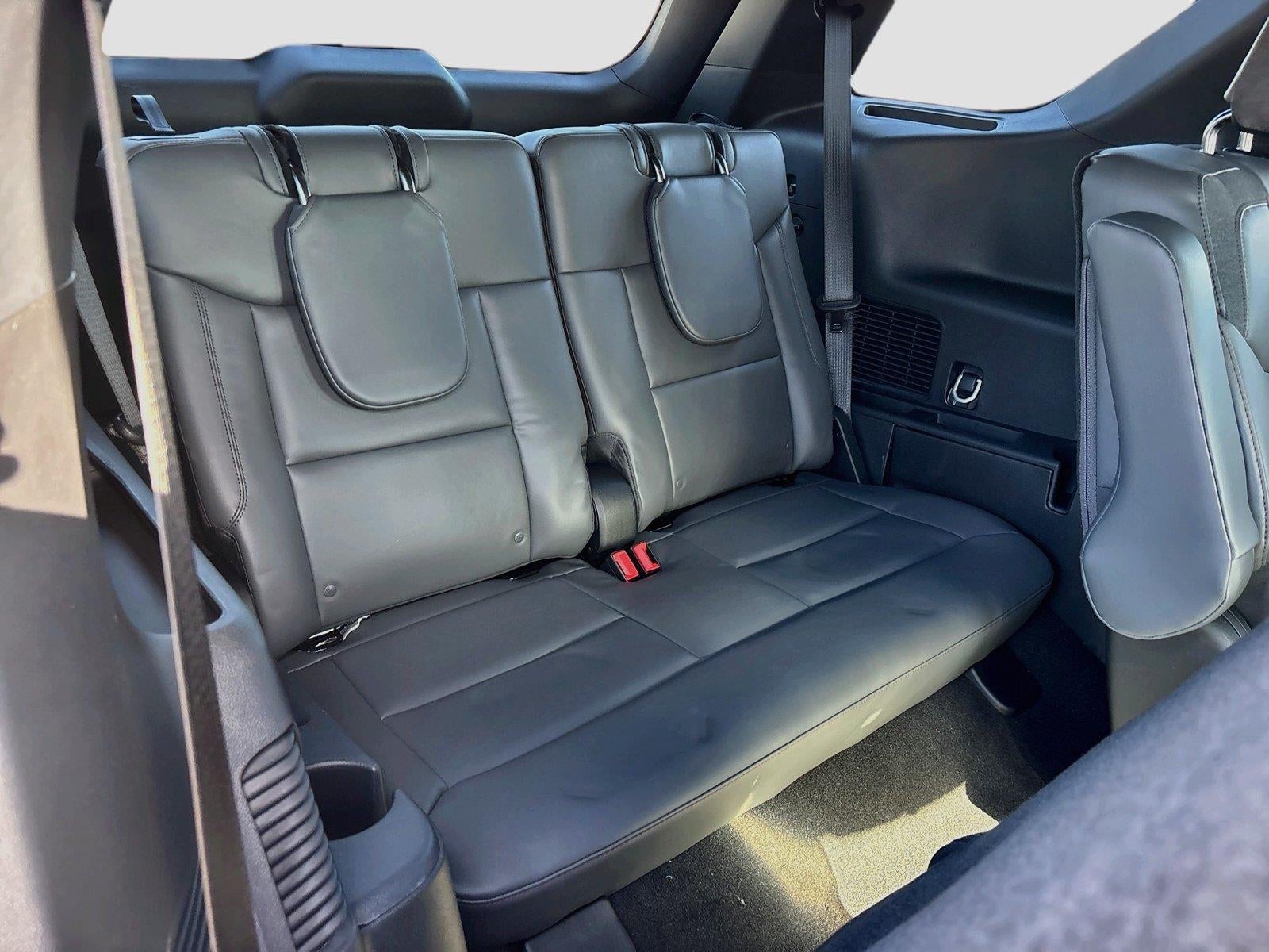 2027 Ford Explorer Active w/200A Pkg
