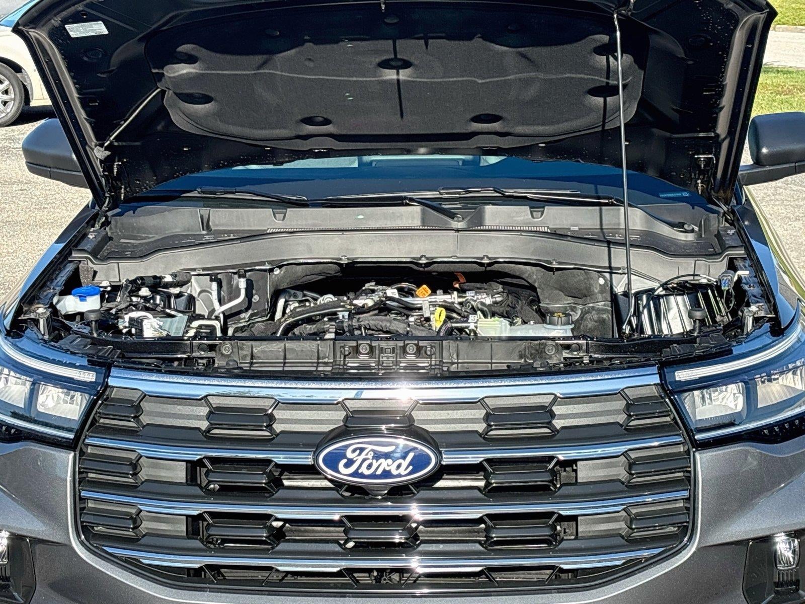 2027 Ford Explorer Active w/200A Pkg