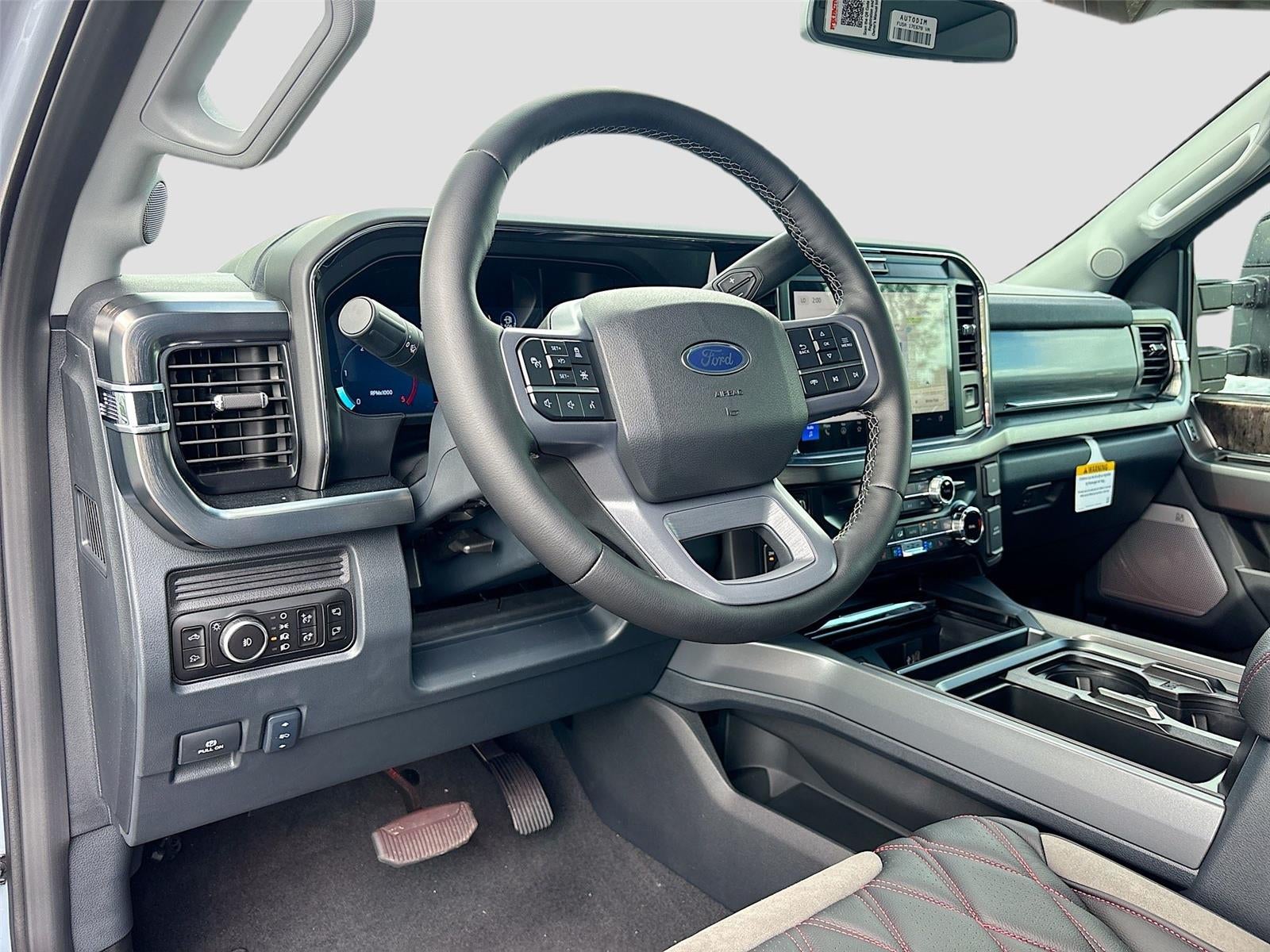 2026 Ford Super Duty F-250 SRW LARIAT Black Widow