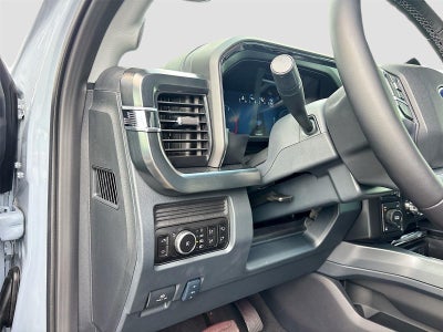 2026 Ford Super Duty F-250 SRW LARIAT Black Widow