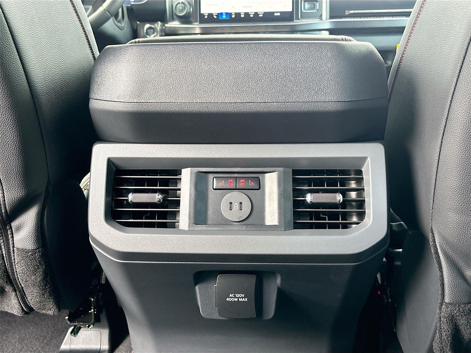 2026 Ford Super Duty F-250 SRW LARIAT Black Widow