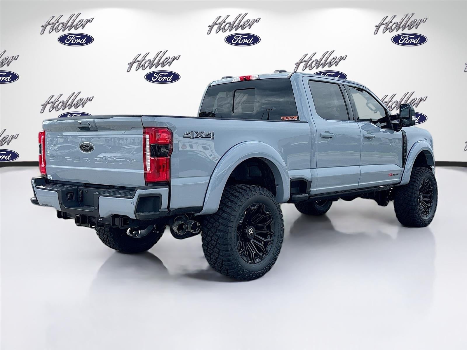 2026 Ford Super Duty F-250 SRW LARIAT Black Widow