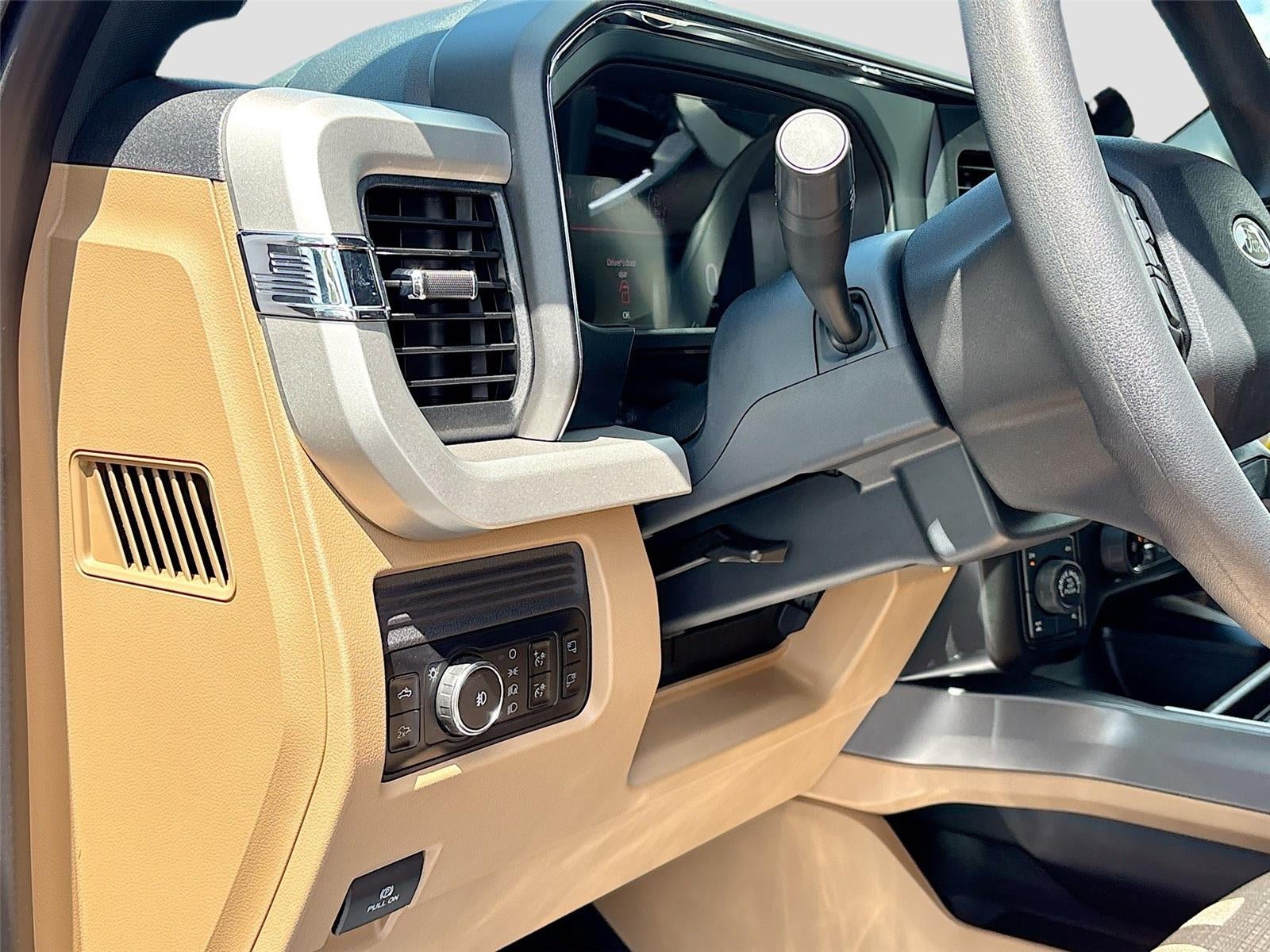 2025 Ford Super Duty F-250 SRW XLT