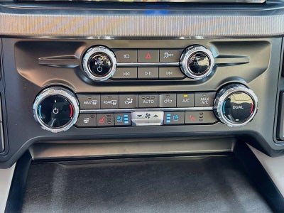 2027 Ford Super Duty F-250 SRW Platinum