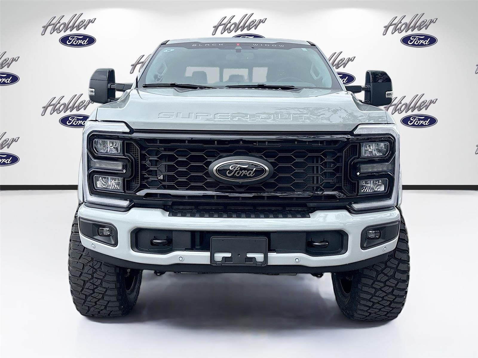2025 Ford Super Duty F-250 LARIAT Black Widow