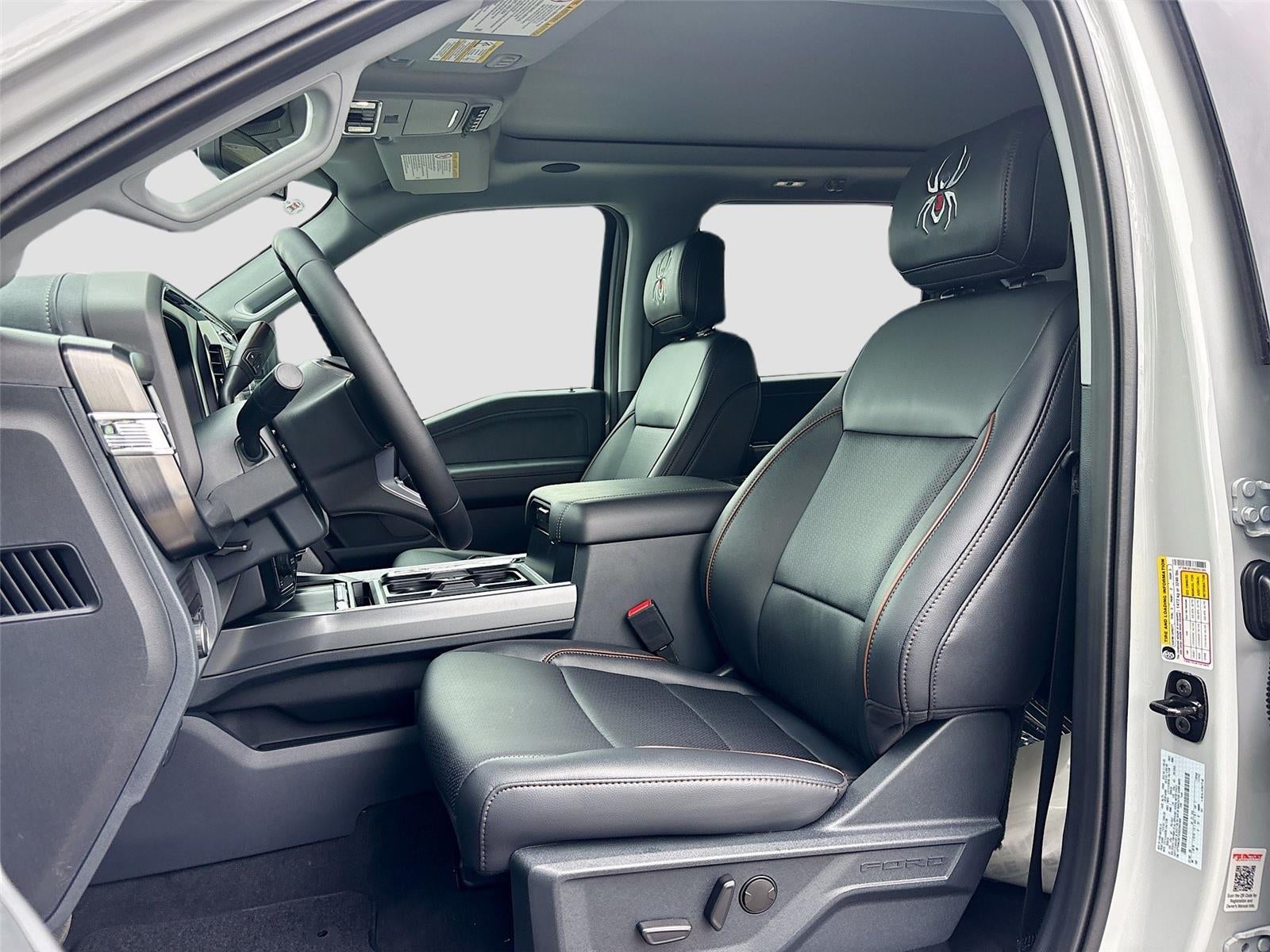 2025 Ford Super Duty F-250 LARIAT Black Widow