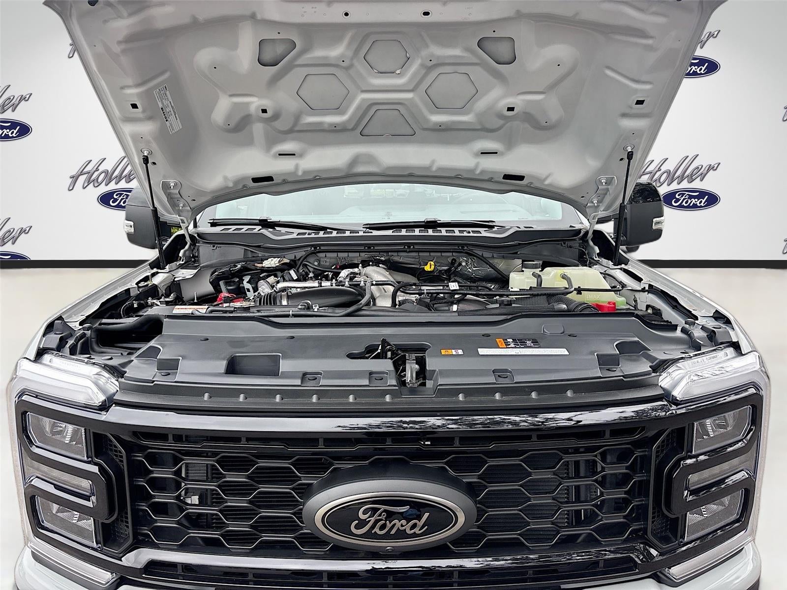 2025 Ford Super Duty F-250 LARIAT Black Widow