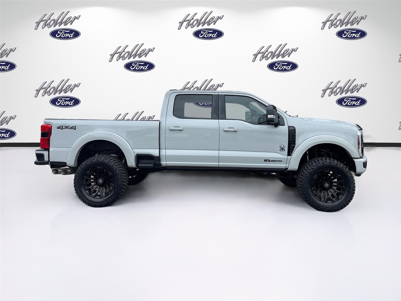 2025 Ford Super Duty F-250 LARIAT Black Widow