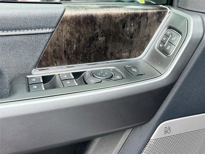 2025 Ford Super Duty F-250 LARIAT SRW Black Widow