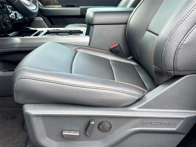 2025 Ford Super Duty F-250 LARIAT SRW Black Widow