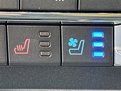 2025 Ford Super Duty F-250 LARIAT SRW Black Widow