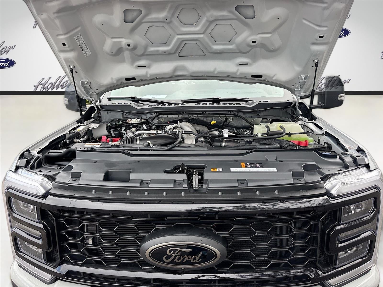 2025 Ford Super Duty F-250 LARIAT SRW Black Widow