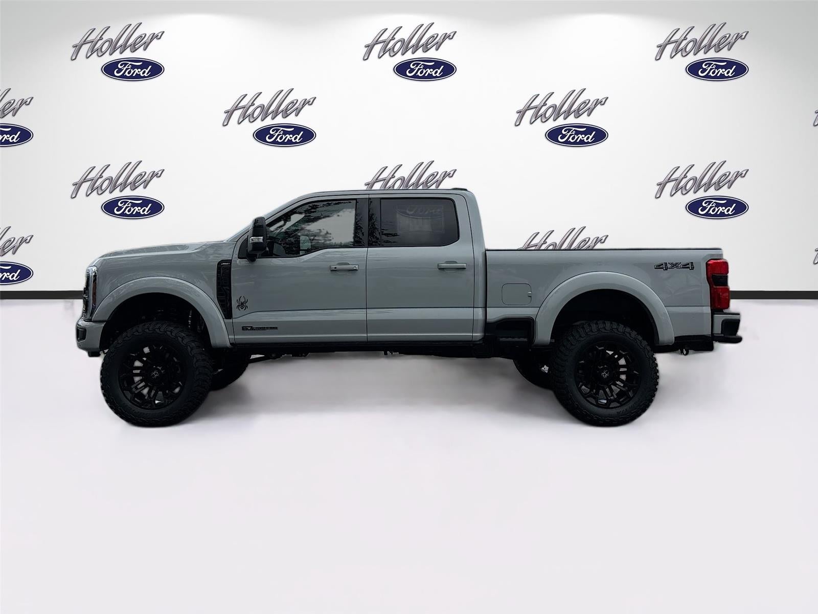 2025 Ford Super Duty F-250 LARIAT SRW Black Widow