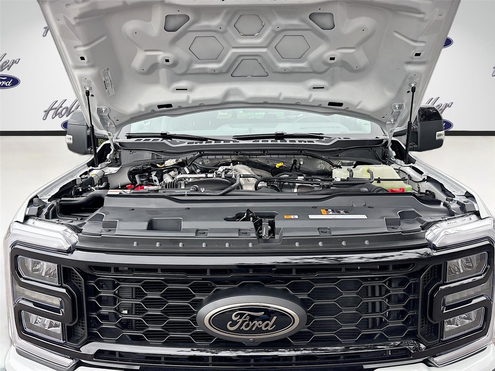 2025 Ford Super Duty F-250 LARIAT SRW Black Widow